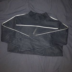 crop top with piping detail